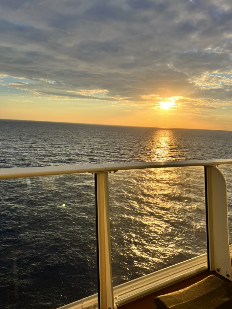 Sunset over the ocean - Travel by Trinidad contact page